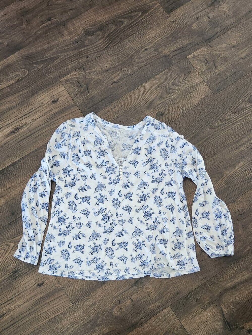 Lucky Brand LS Blue Floral Knit Top